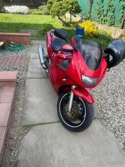 Suzuki RF 600R - 2