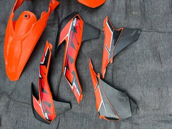 Originální Plasty Ktm Sxf 2011-2015. - 2