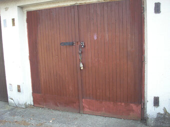 Prodám zděnou řadovou garáž - Otrokovice Štěrkoviště - 2