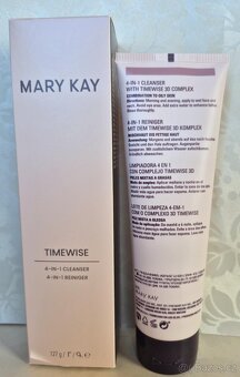 Čistící gel 4v1 s 3D komplexem - Smíšená/Mastná pleť - 2