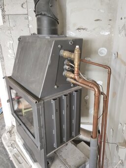 Krbová vložka s teplovodním výměníkem - 2