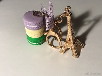 Suvenýry z Paříže • Eiffelovka • Elysejský palác • makronky - 2