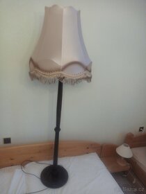 Stojan na lampu dřevěný v.138cm - 2