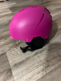 Lyžařská helma - 2