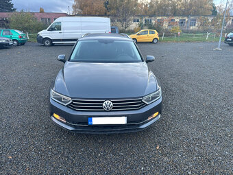 Volkswagen Passat - 2