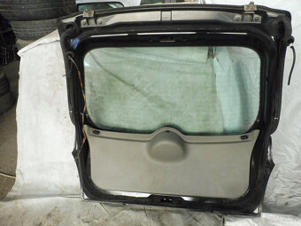 Prodám díly z nebouraného NISSANU MICRA, rv: 2004 - 2