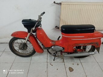 Jawa pionýr červený - 2