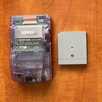 Nintendo GAME BOY Color (Model No.: CGB-001) - 2