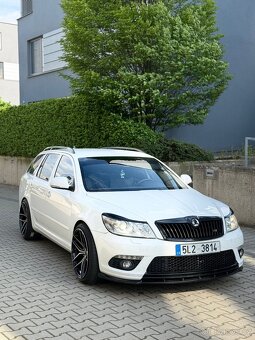 Prodám Škoda Octavia 2RS Facelift DSG - 2