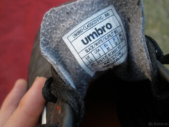 prodám dětské kopačky umbro - 2