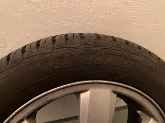 Prodám alu kola s pneu 195/55 R15 - 2