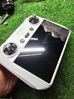 DJI RC - ovladač - 2