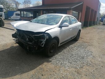 Renault Fluence 1.6i 82kw 6/2015 - 2