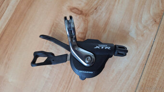 Řadící páčky Shimano XTR 11s - 2