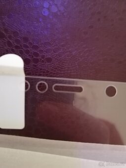 Ochranné sklo na Honor 7A a Samsung Galaxy A12 - 2
