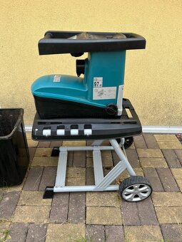 drtič větví Makita 2500 W UD2500 - 2