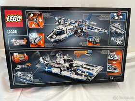 LEGO TECHNIC 42025 NÁKLADNÍ LETADLO - 2