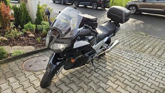 Yamaha FJR 1300 - 2