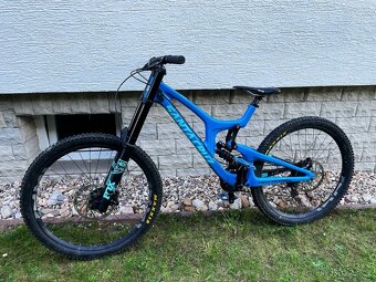 Downhill Santa Cruz V-10 - 2