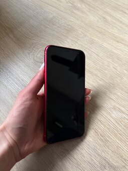 iPhone 11 64GB - 2