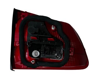 Pravé zadní vnitřní světlo 1T0945094A VW Touran 1T3 2014 - 2