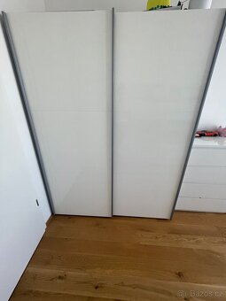 Šatní skříň - 2