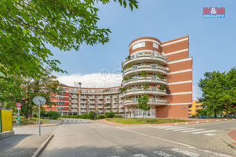 Pronájem bytu 2+kk, 37 m², Praha, ul. U kříže - 2