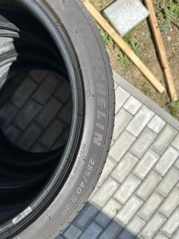 Tesla Y - 3x Michel Pilot Sport EV 235/40/R20 DOT2023 - 2