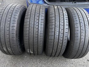 Pneu 205/65/16 C - 2