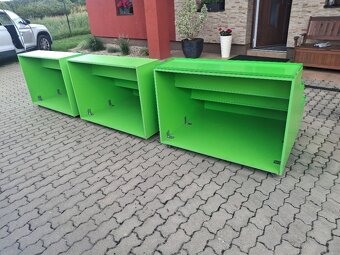 Dřevěný regál policový - 2