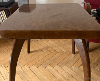 Stůl pavouk po renovaci - 2