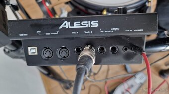 🥁 Prodám elektronická bicí Alesis Crimson II Limited (red e - 2