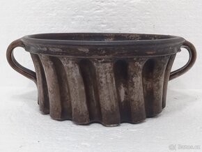 2,5L Stará retro kameninová forma na bábovku OK Stav - 2