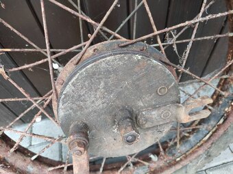 Přední kolo ČZ předválečná - 2