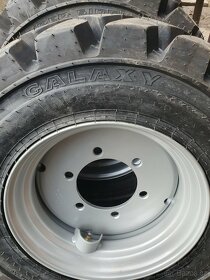 Kola smykový nakladač UNC - Locust - Novotný - 2