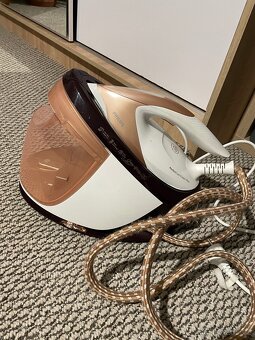 Parní generátor / žehlička Philips GC8962 - 2