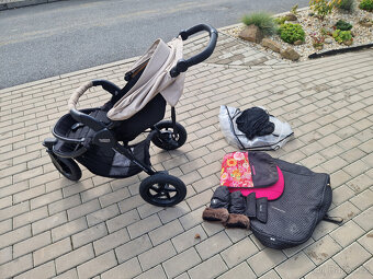 Britax B Motion 3 Plus - 2