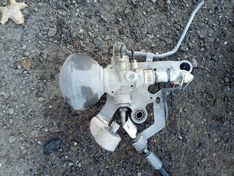 CITROEN C5 III RV 2015 HYDROACTIV STŘEDOVÁ PŘEDNÍ KOULE - 2