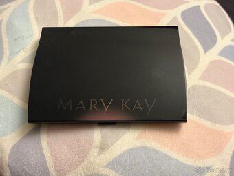Mary Kay kazeta se stíny, tvářenkami - 2