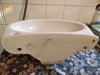 ZÁVĚSNÉ UMÝVATKO - 2