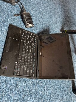 Dell Latitude E7240 - na nahradni dily - 2