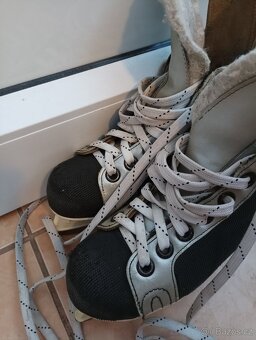 Chlapecké brusle 32/33 - 2