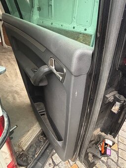 Vw touran 1T - levé zadní dveře - 2