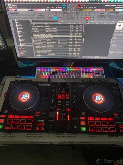 Numark mixtrack platinum fx - 2