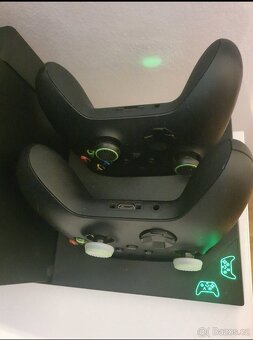 Xbox Series X 1TB 4K jako nový - 2