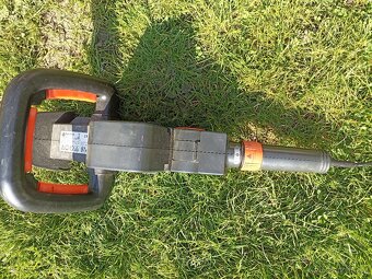 Nůžky na živý plot - 2