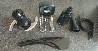 Kuchyňský robot - 2