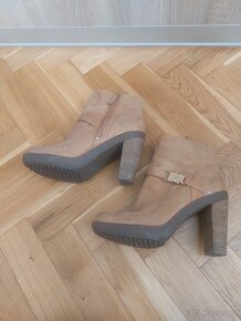 Dámské kožené boty Ecco - vel. 39 - stélka 24 cm - 2
