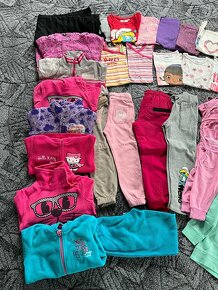 Set dívčího oblečení 4-5 let - 2