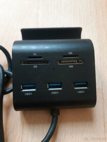 Ugreen USB 3.0 Hub čtečka karet se stojánkem na telefon - 2